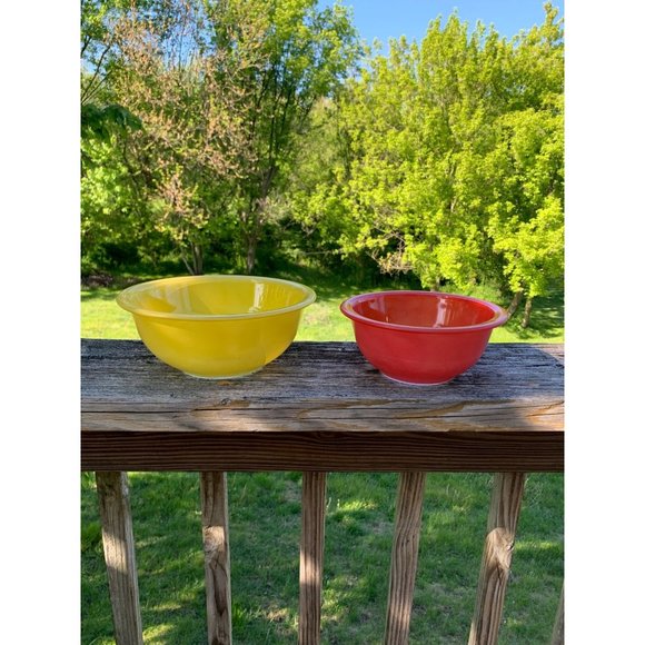 Pyrex Kitchen Vintage Pyrex Primary Color Mixing Bowl Set Red And