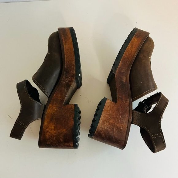 Vintage Shoes Y2k Riverstone Brown Leather Butterfly Wooden Chunky