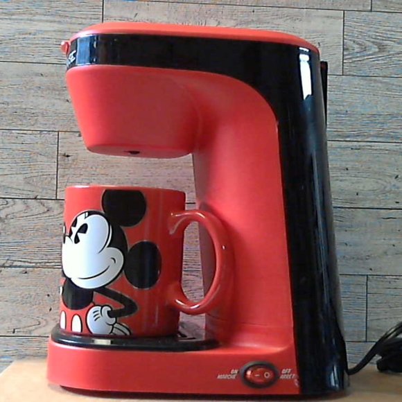 Disney Kitchen Disney Mickey Mouse Single Serve Coffee Maker With 2