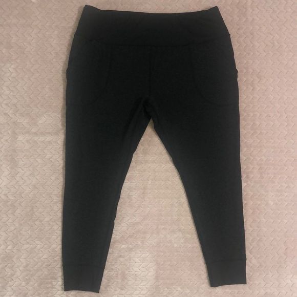 Zella Pants & Jumpsuits Zellawomens Cropped Jogger Leggings Poshmark