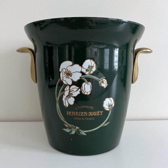 PerrierJouët Dining Vintage Vogalu Perrier Jouet Champagne Ice