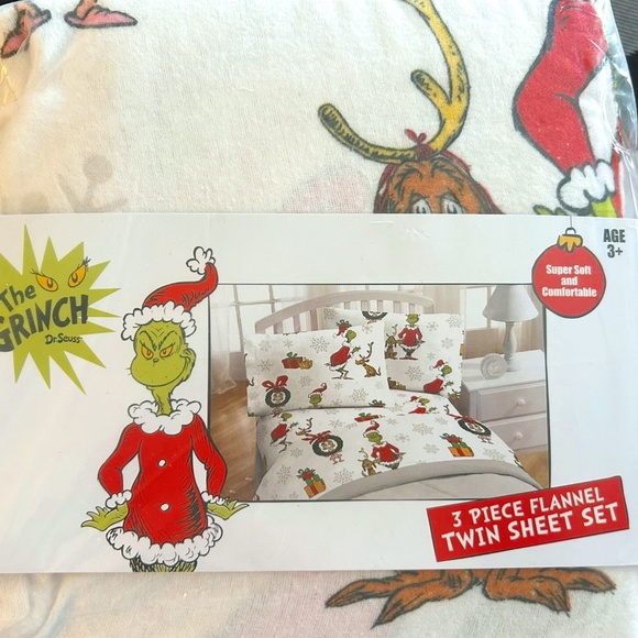 Bedding Nip The Grinch Christmas Flannel Sheets Twin Poshmark