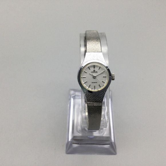 Lorus Accessories Vintage Lorus Watch Women 7mm Silver Tone Round