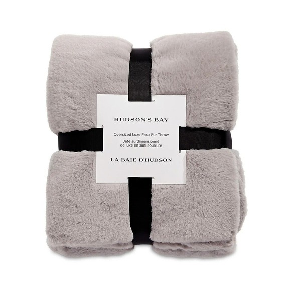 Hudson's Bay Bedding Hudsons Bay Company Blanket Oversized Luxe