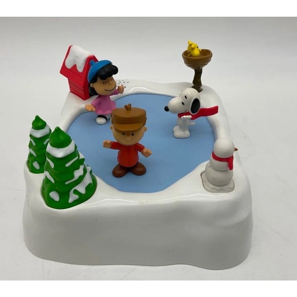 Peanuts Holiday Peanuts Charlie Brown Friends Ice Skating Rink Motorized Musical Poshmark