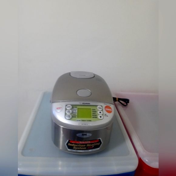 Zojirushi Kitchen Zojirushi Ih Rice Cooker Np Hbc Poshmark