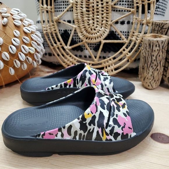 OOFOS Shoes Oofos Oofoam Footbed Ooahh Limited Tiger Lily Slide