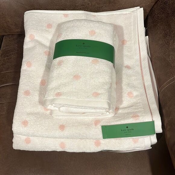 kate spade Bath Nwt Kate Spade Bath And Hand Towels Poshmark