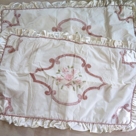 Sourcing Specialist Bedding New Vintage King Shams Bedskirt Set