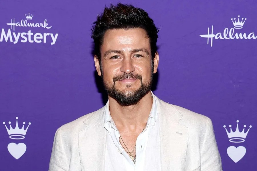 Tyler Hynes Wife and The Truth About His Relationship Status