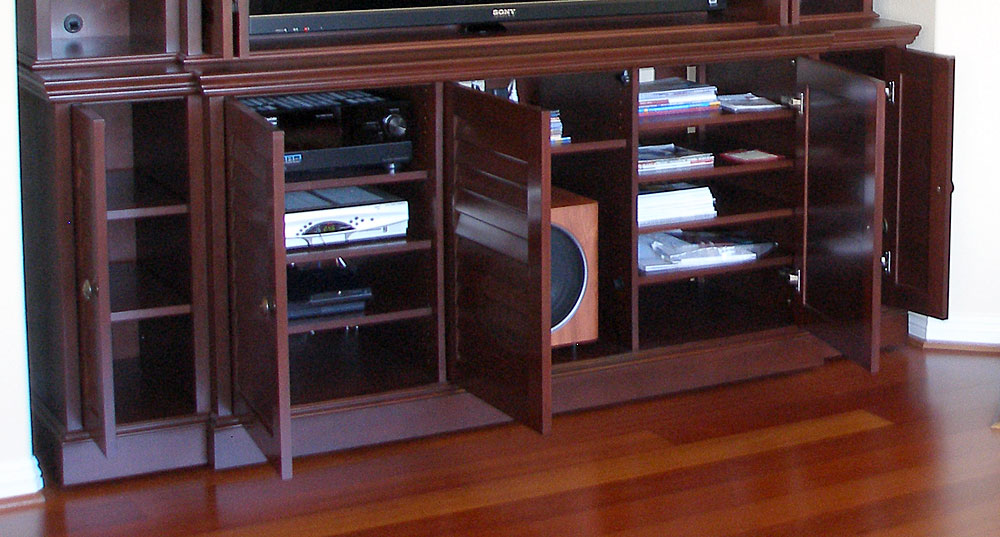 BiFold Door Entertainment Wall Unit (CWU8)