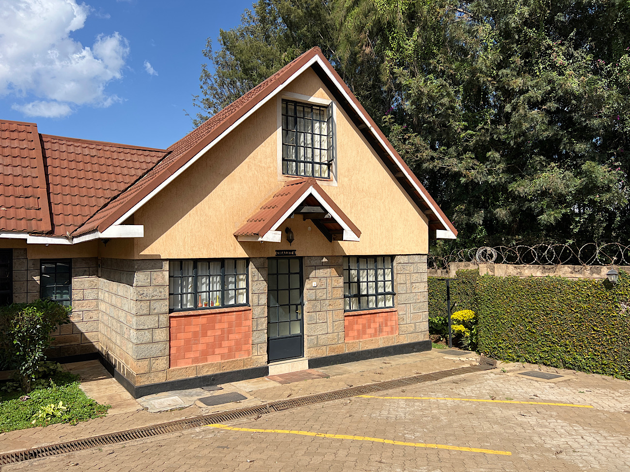 3 bedroom house for rent in kerarapon karen Nairobi Diamond City Villas