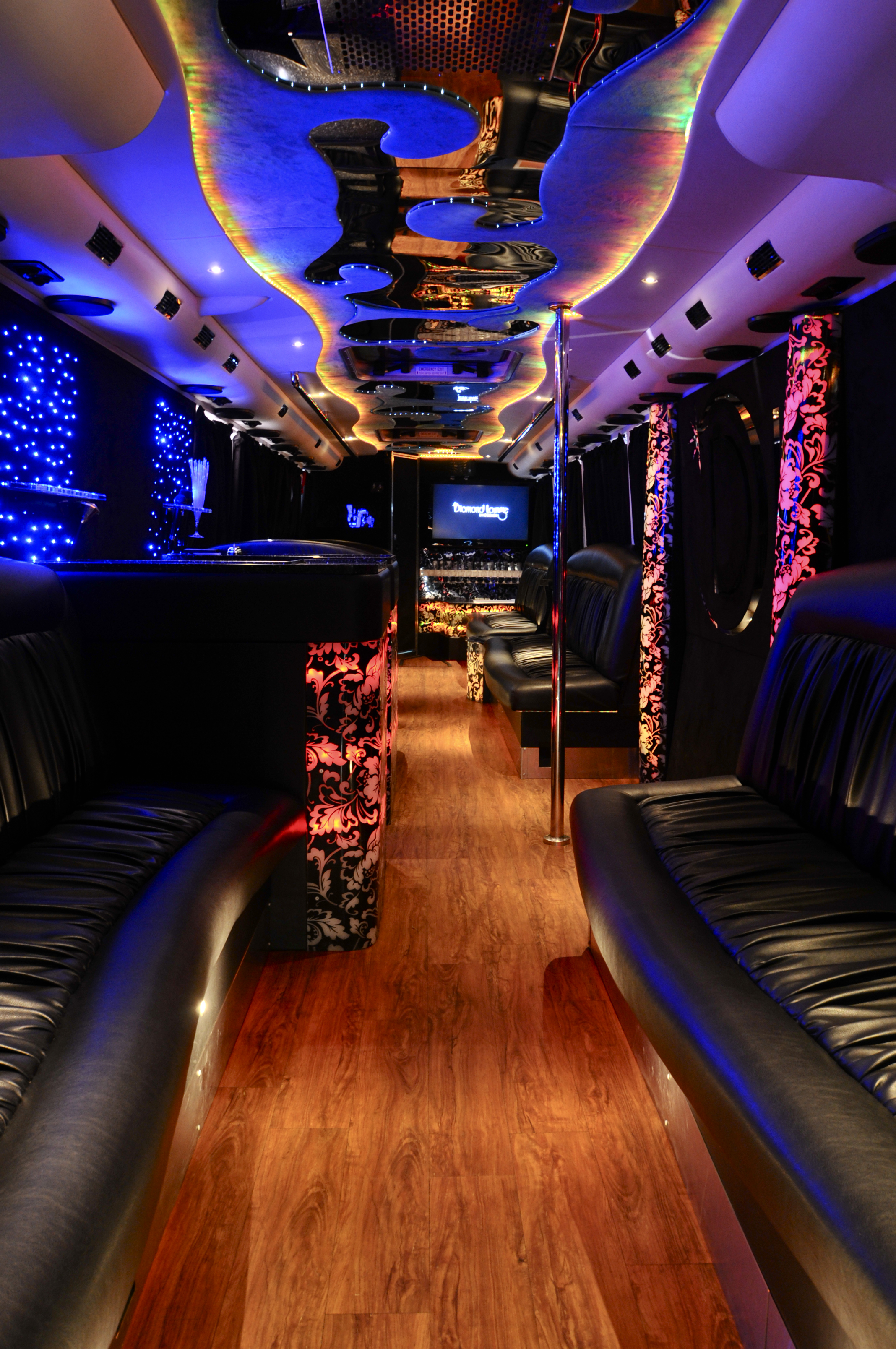 About us Diamond Lounge Limocoach