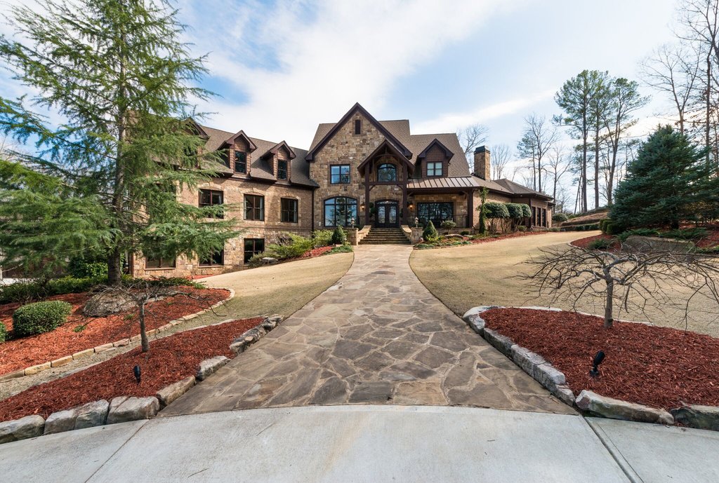  Diamond Realty Brokers