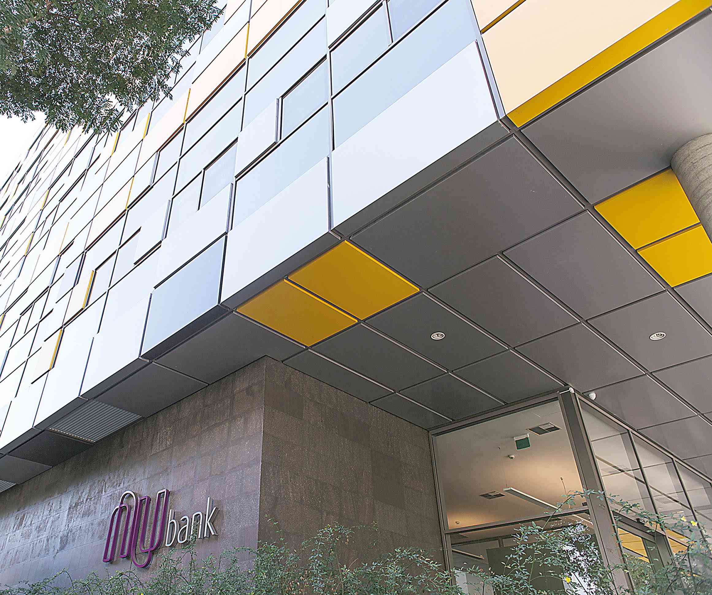 Nubank atingiu marca de 15 mi de clientes Diário do Comércio