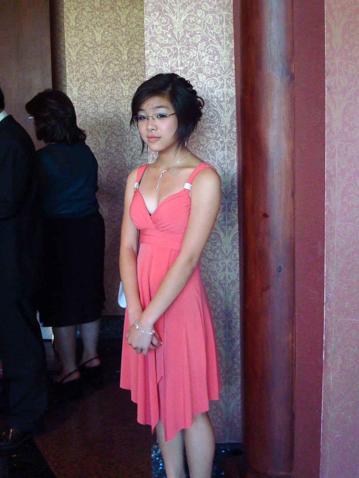 Graduation Dresses in Canada 7 Cute Dresses to Wear