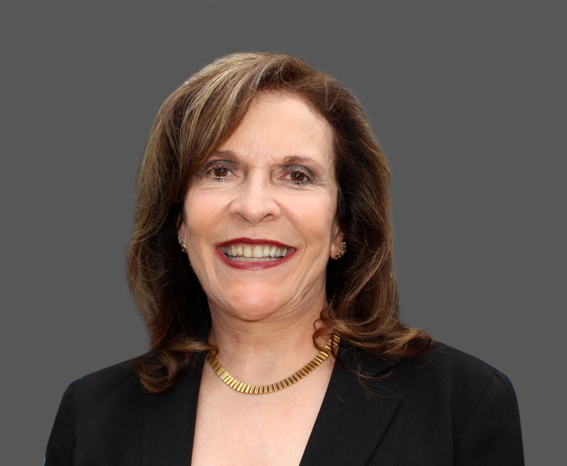 Lynne Brooks Diaz Reus