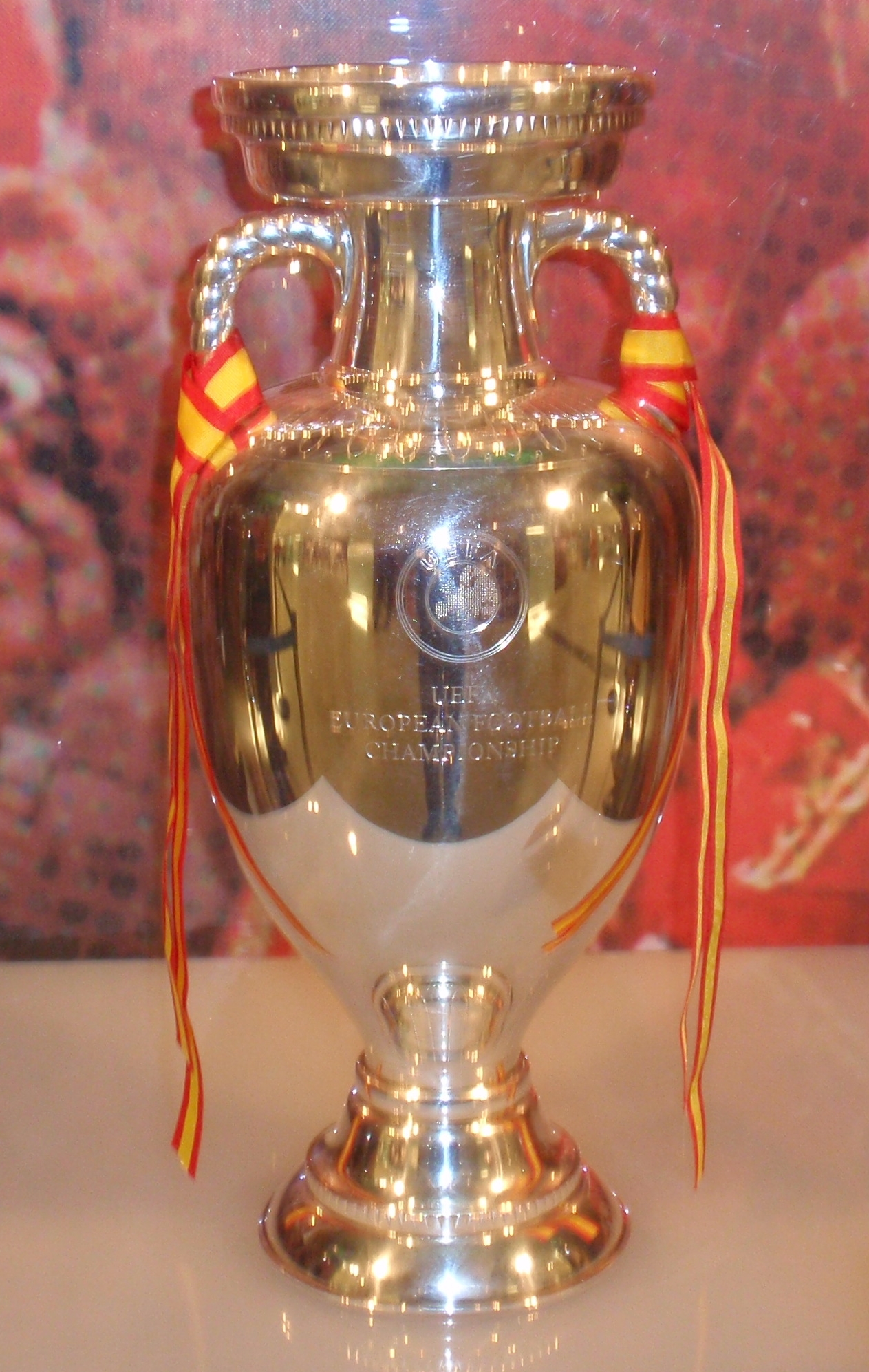 The 2012 uefa european football championship, commonly referred to as uefa euro 2012 or simply euro 2012, was the 14th european championship for men's national football teams organised by uefa. Чемпионат Европы по футболу - это... Что такое Чемпионат ...
