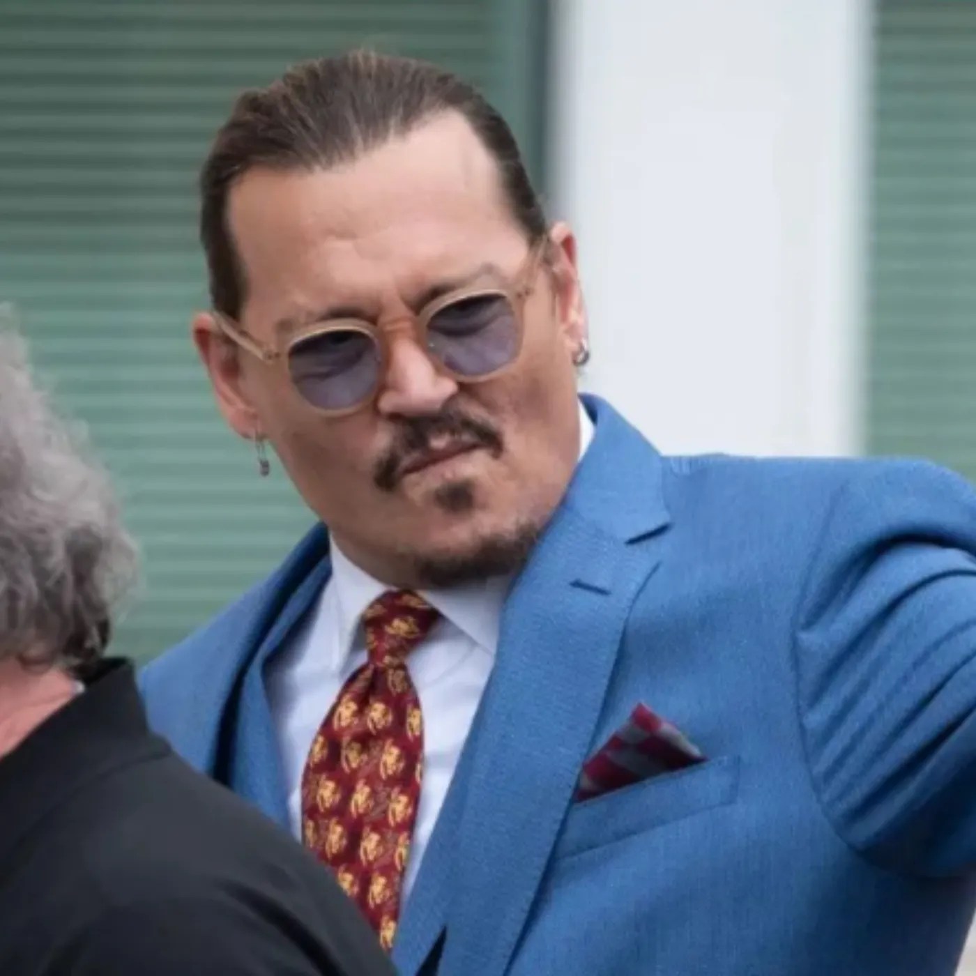 “UNRECOGNIZABLE…” johnny depp’s shocking transformation leaves