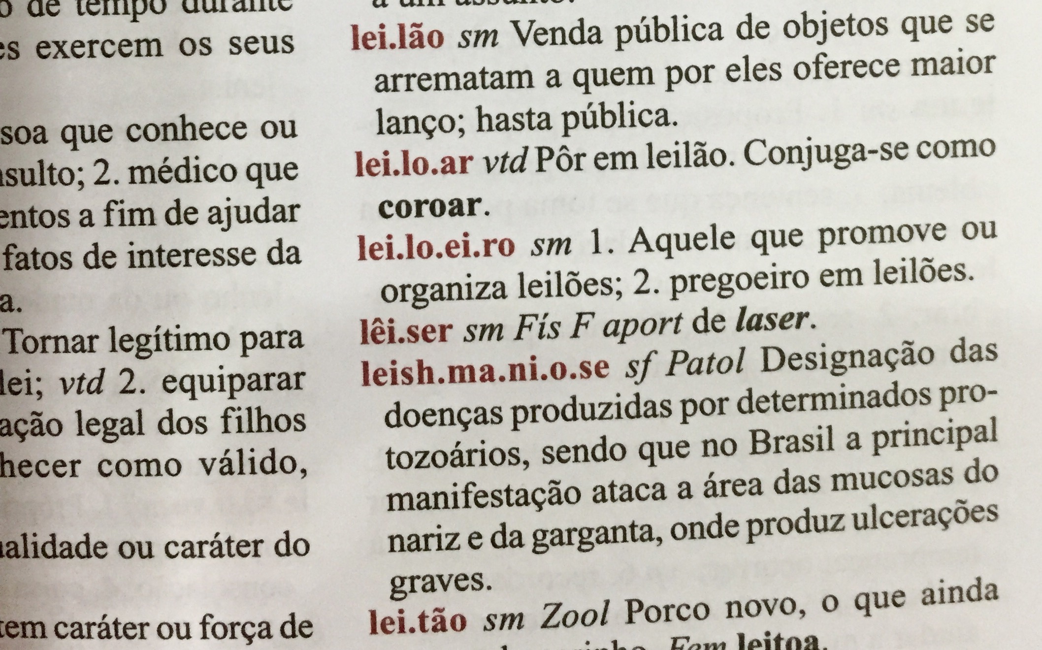 Em português, lêiser, não “laser”