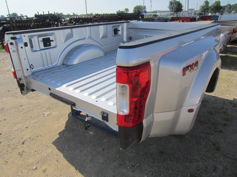 New 17C Ford F250/F350 Super Duty White 8ft Long Dually Bed Truck