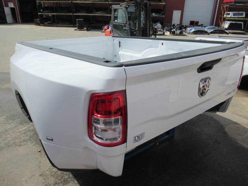 New 19C Dodge RAM 3500 8ft White Dually Truck Bed, Dick's Auto Parts