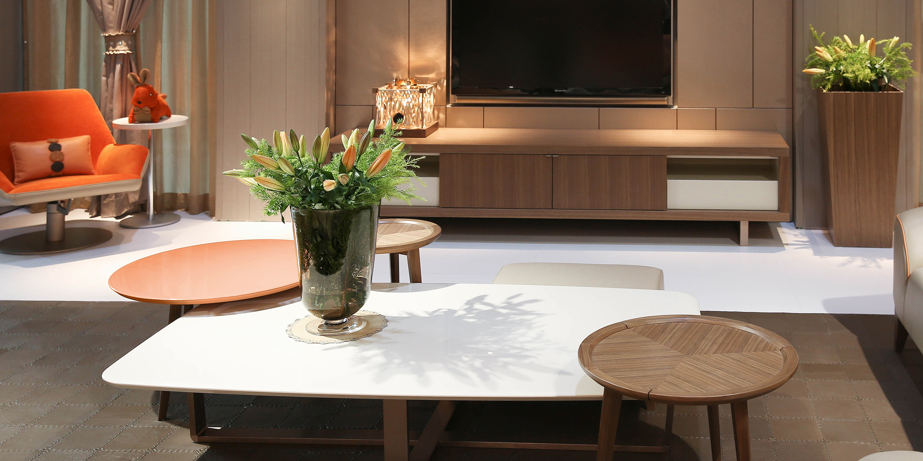 DFK2860 DICKSON FURNITURE