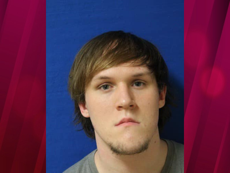 Tucker Lee Grove Wanted on Multiple Warrants in Dickson County