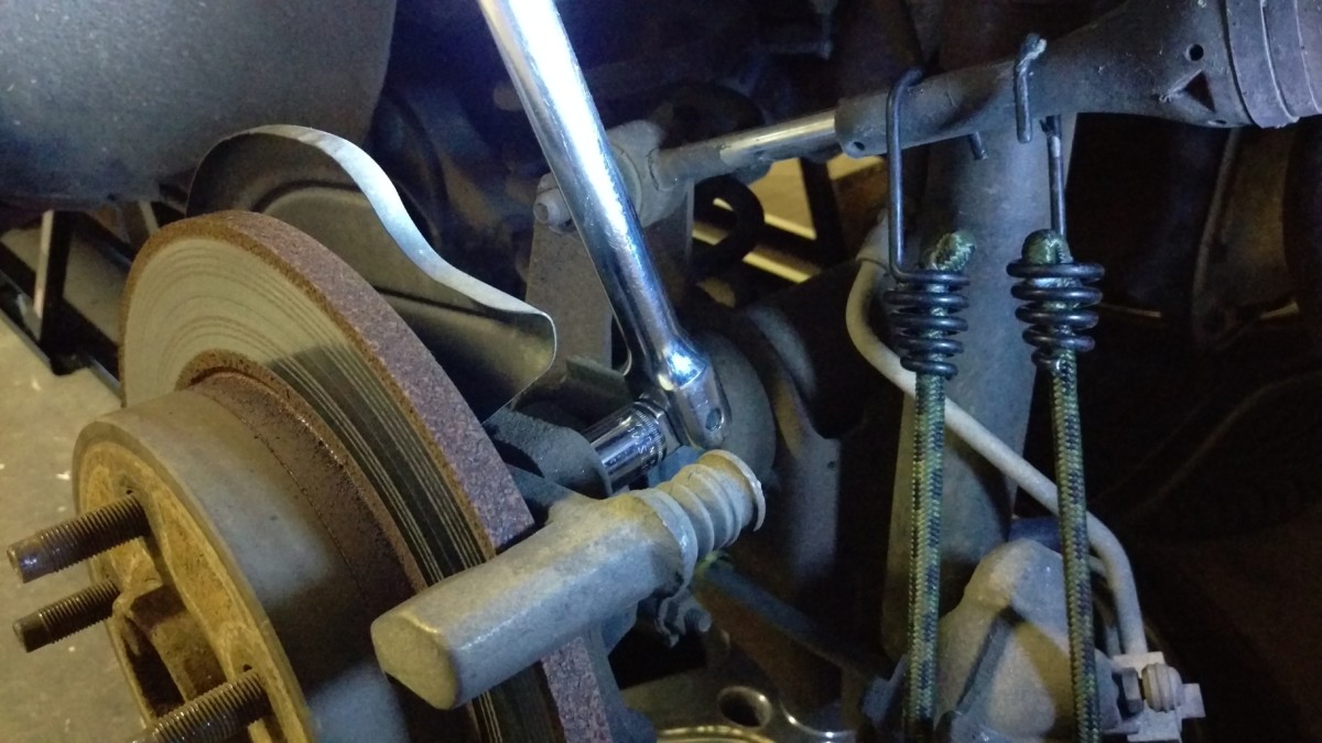 Changing Brakes on a 9904 Mustang GT Did It Myself
