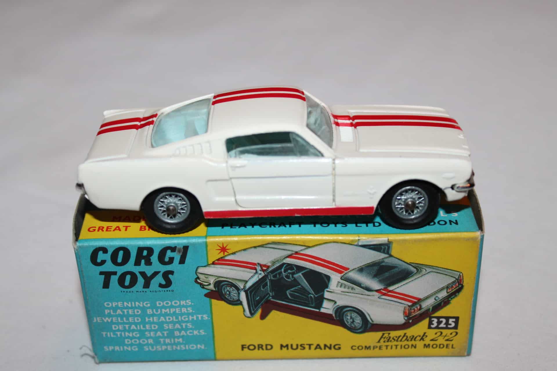 Toys 325 Ford Mustang Fastback 2+2 Competition model Diecast