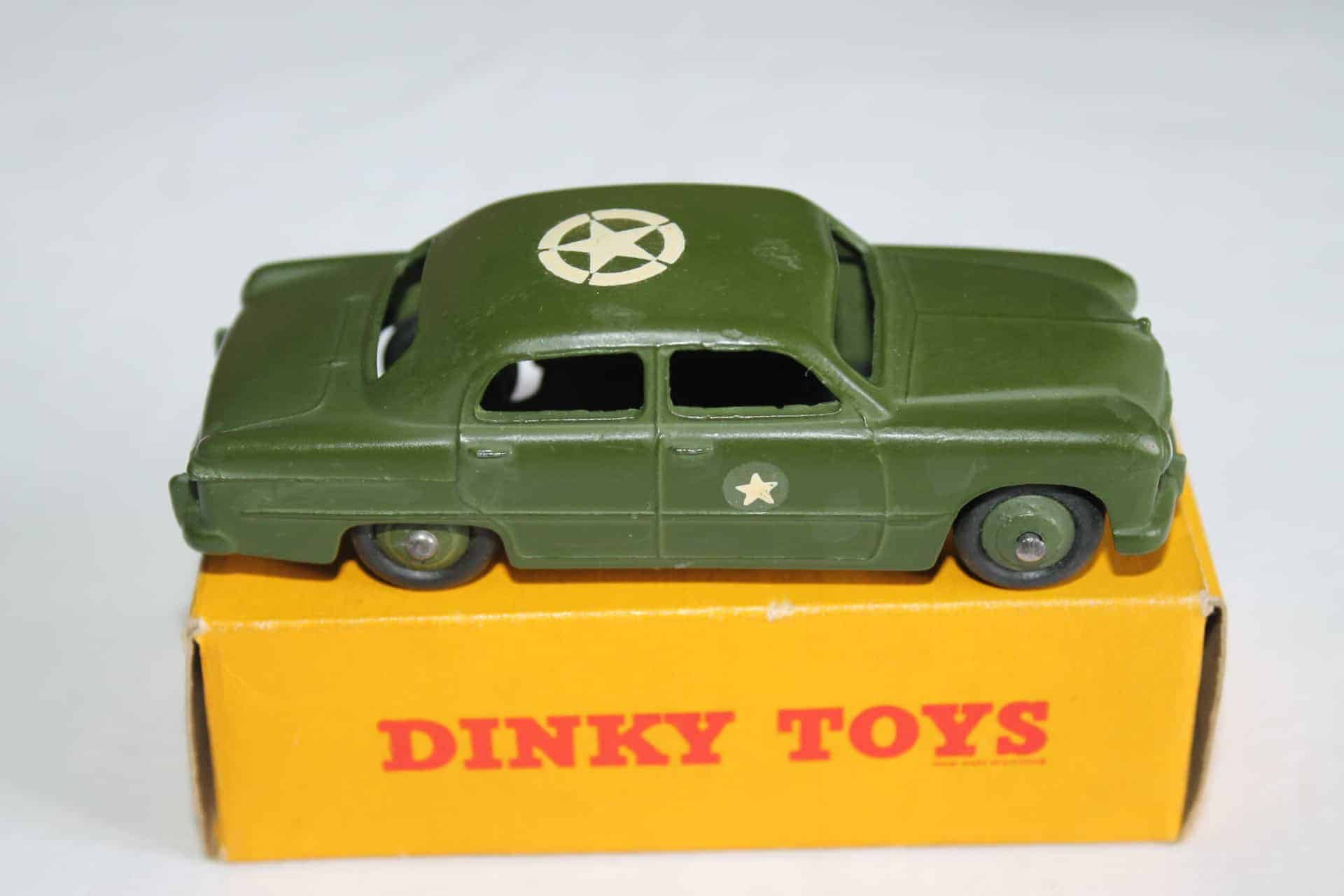 Dinky Toys 675 Army Staff Car Diecast