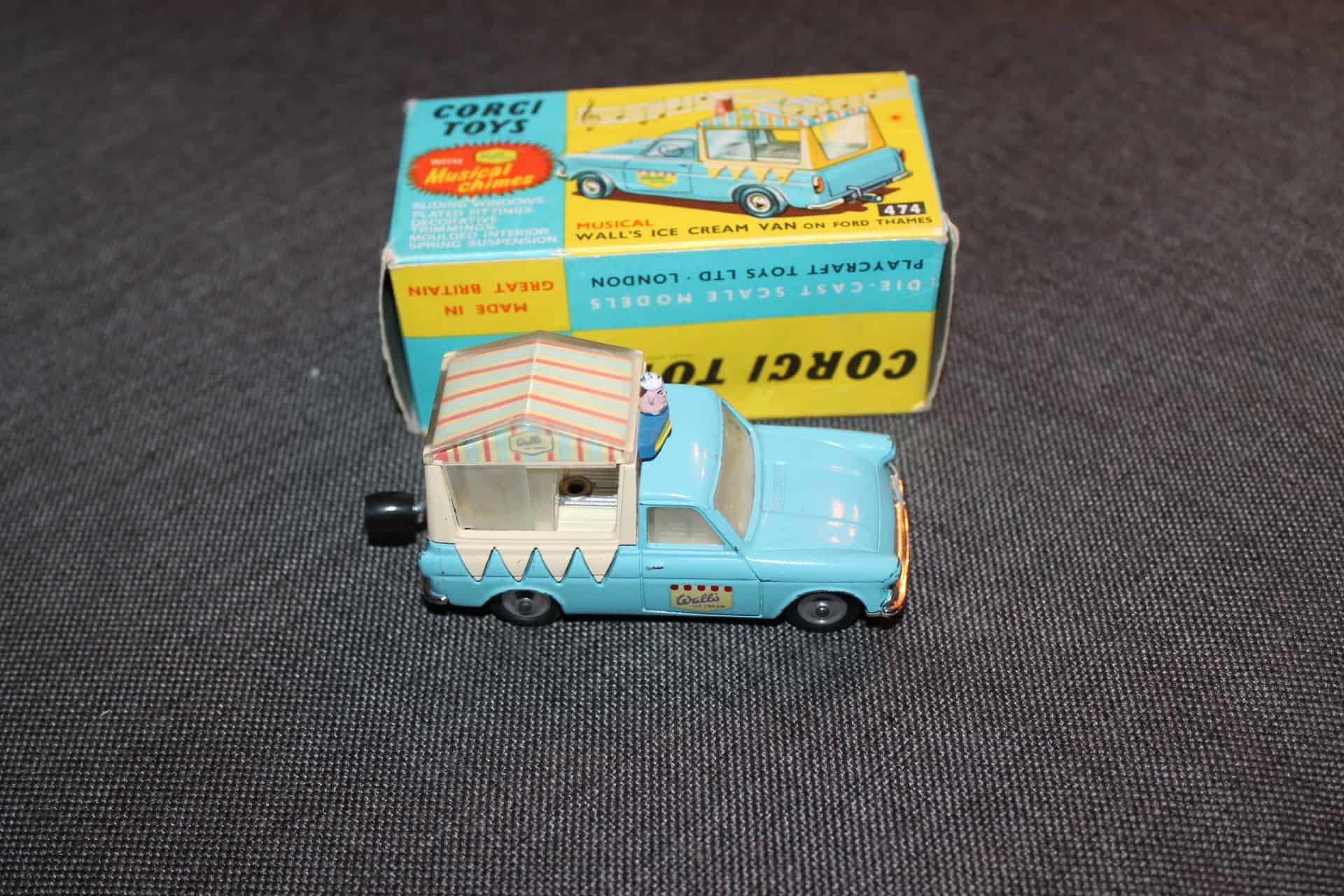 Toys 474 Walls Musical Ice Cream Van Diecast