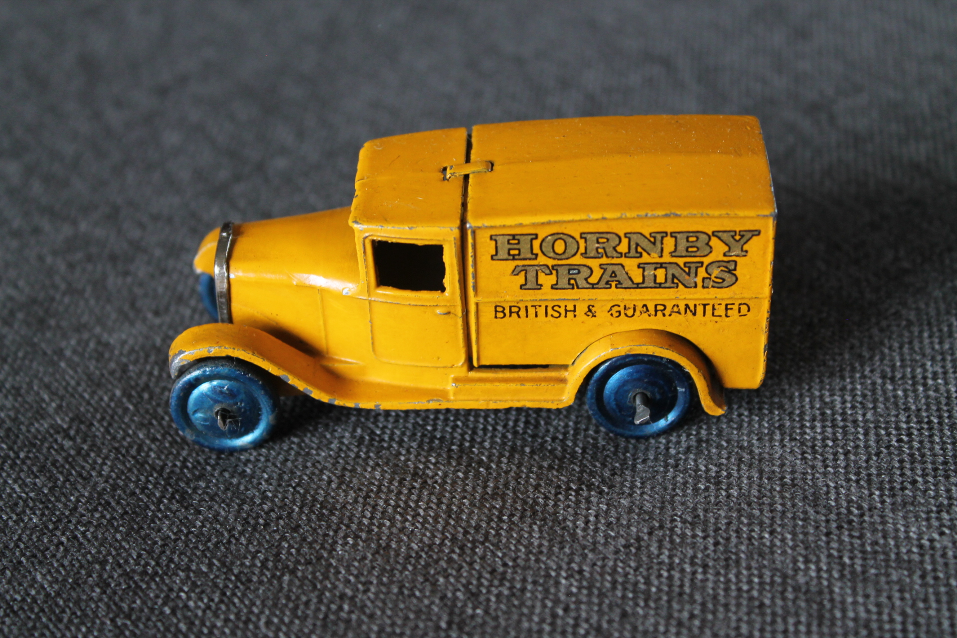 Dinky Toys 028A 'Hornby Trains' Delivery Van Type 1 Diecast