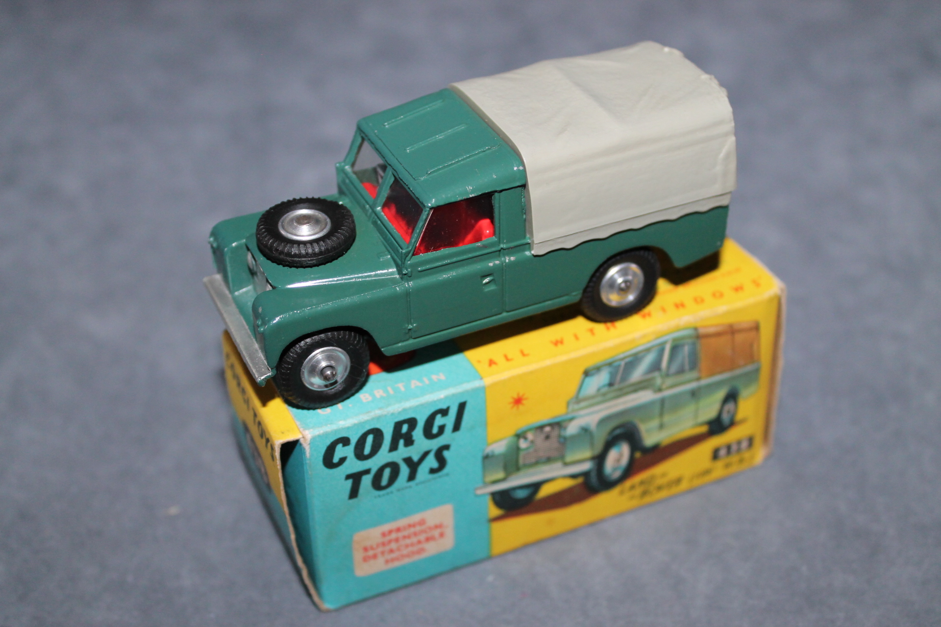 Toys 438 Land Rover 109 WB Diecast
