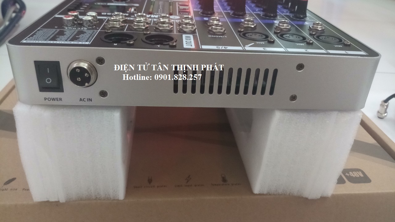 bàn mixer yamaha m4 có bluetooth và usb 99 hiệu ứng