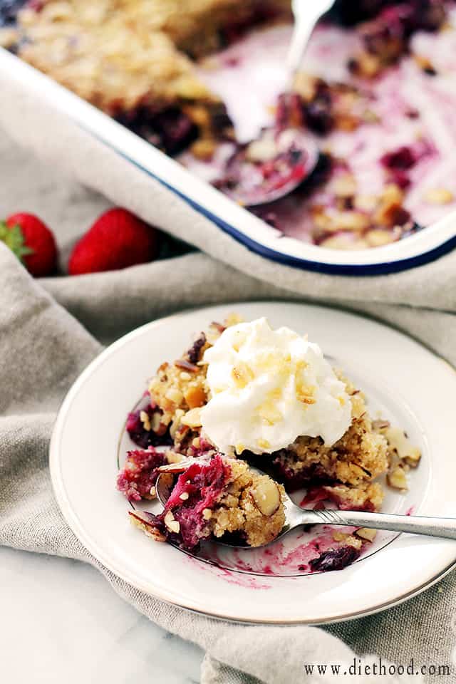 Easy Strawberry Blueberry Crumble Diethood