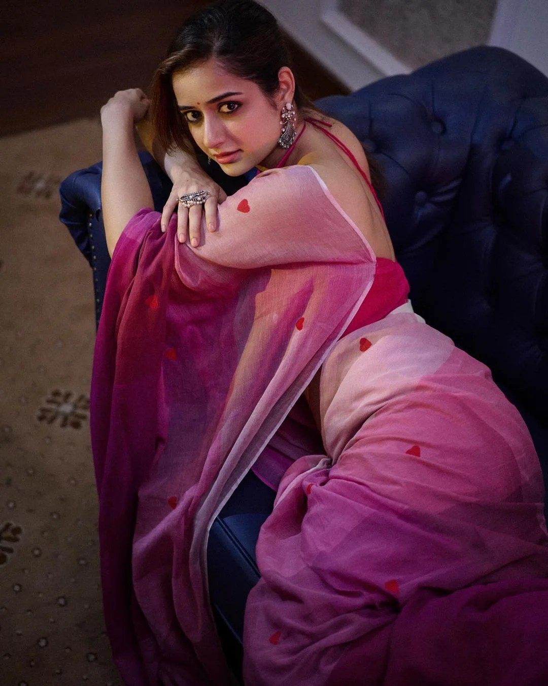 Ashika Ranganath : బాబోయ్.. చీరకట్టులో చితక్కొట్టేస్తున్న ఆషిక రంగనాథ్..