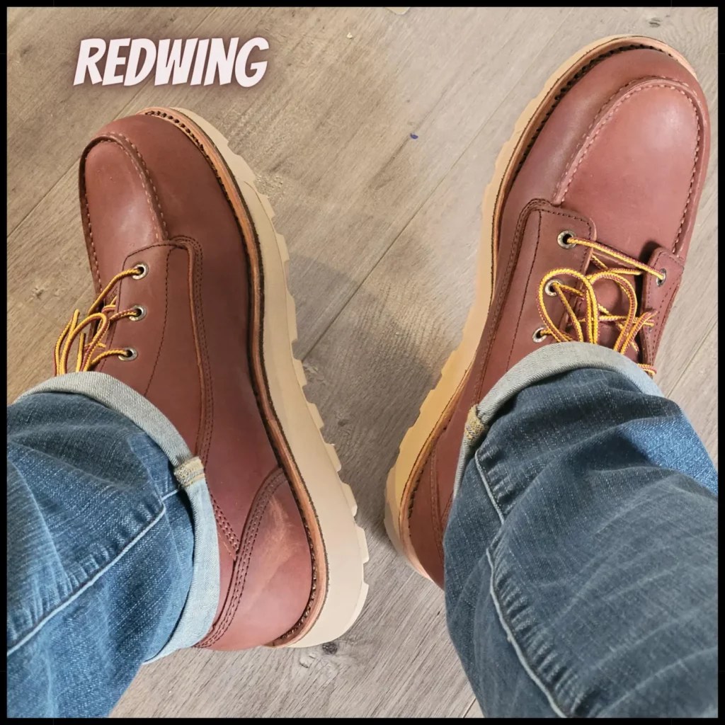 Blundstone vs Redwing (With Comparison Table)