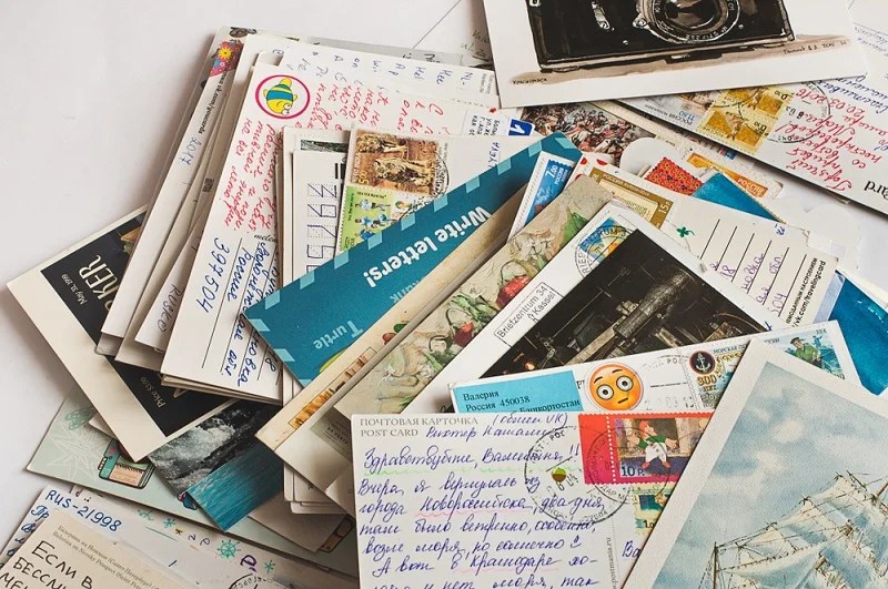 What's The Difference Between Passport Size Photo and Postcard Size