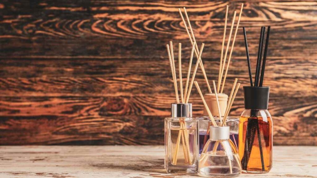 How Reed Diffusers Work The Science Behind the Fragrance Diffuser Lab