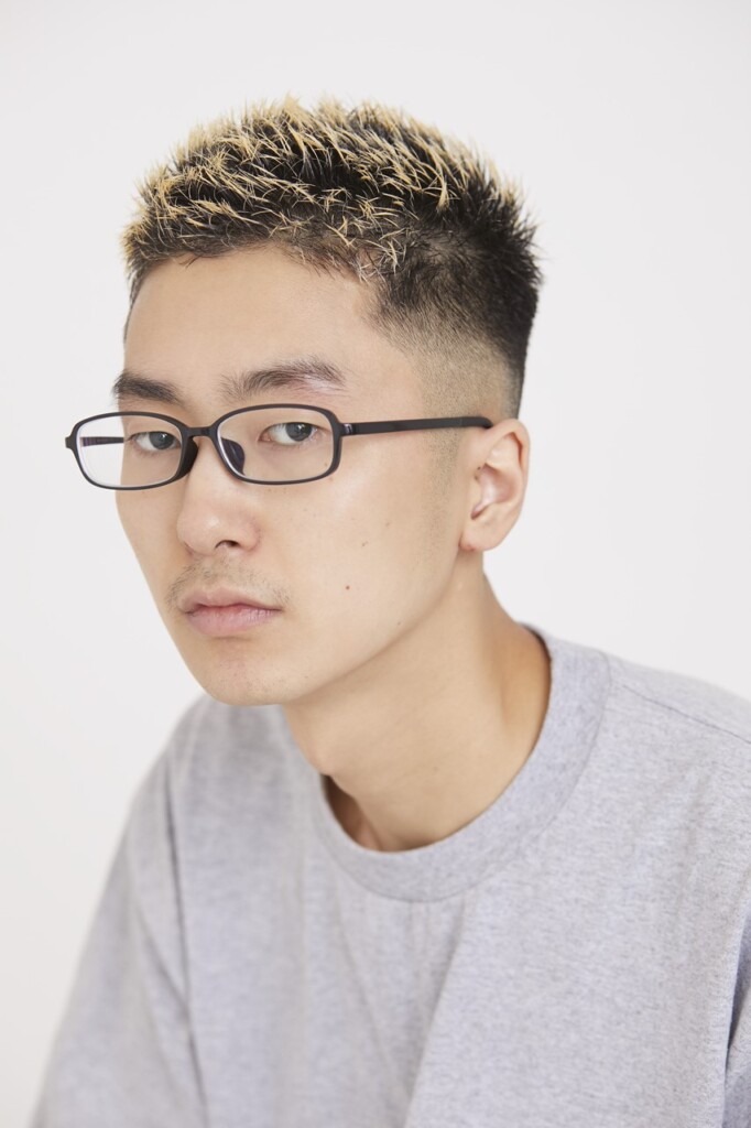 夏は刈り上げ＆フェードのバーバーヘアでいこう！ 最新トレンド髪型10選【メンズヘアカタログ】 Digit [ディグ・イット]