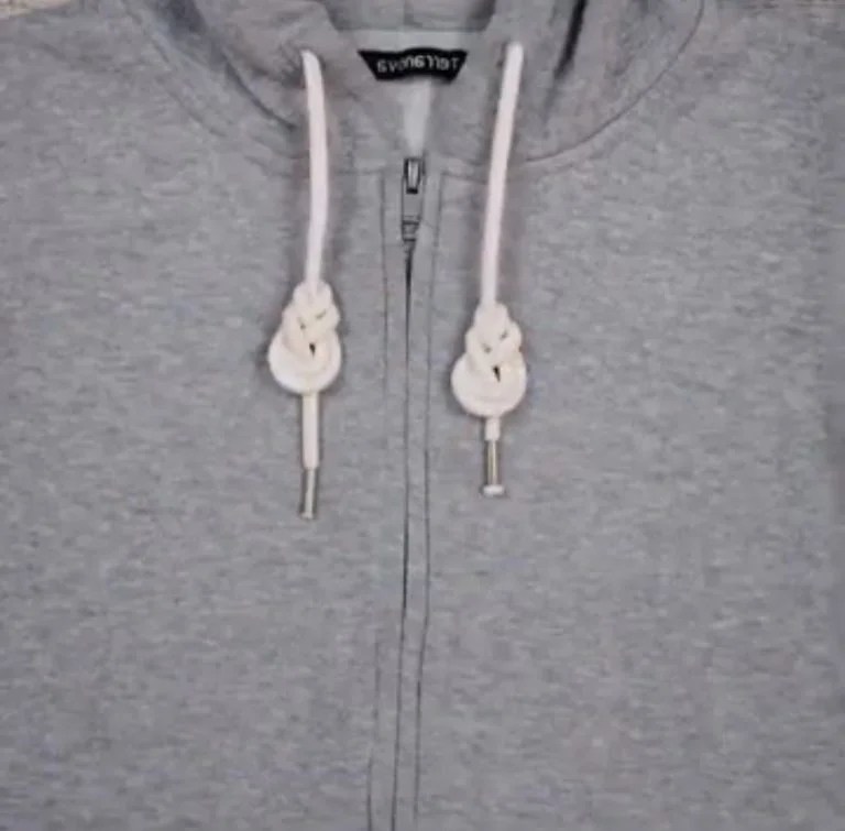 How to Tie Hoodie Strings? 10 Stylish Hoodie String Knots You Can Try Today