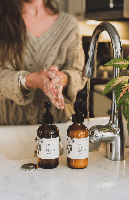 Broken Top Apricot Bloom Hand Soap Dig Gardens