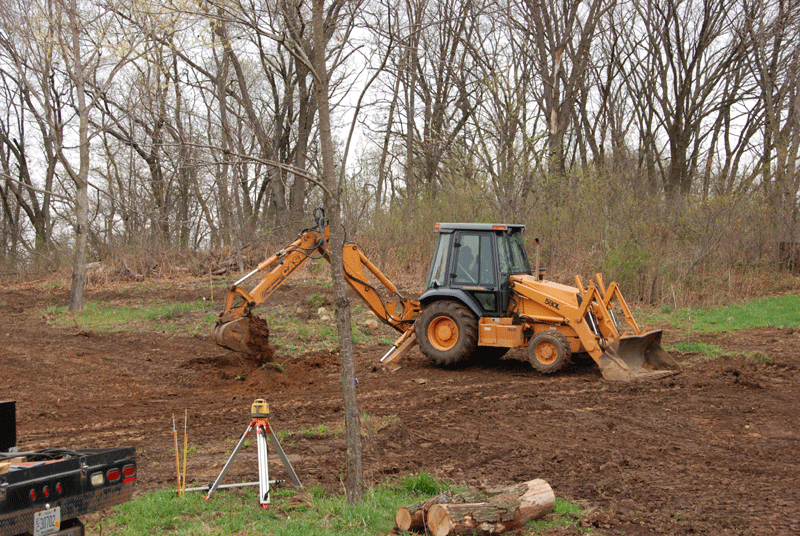 EXCAVATING FOR A HOUSE ON A HILL part 1 Digging in the Driftless