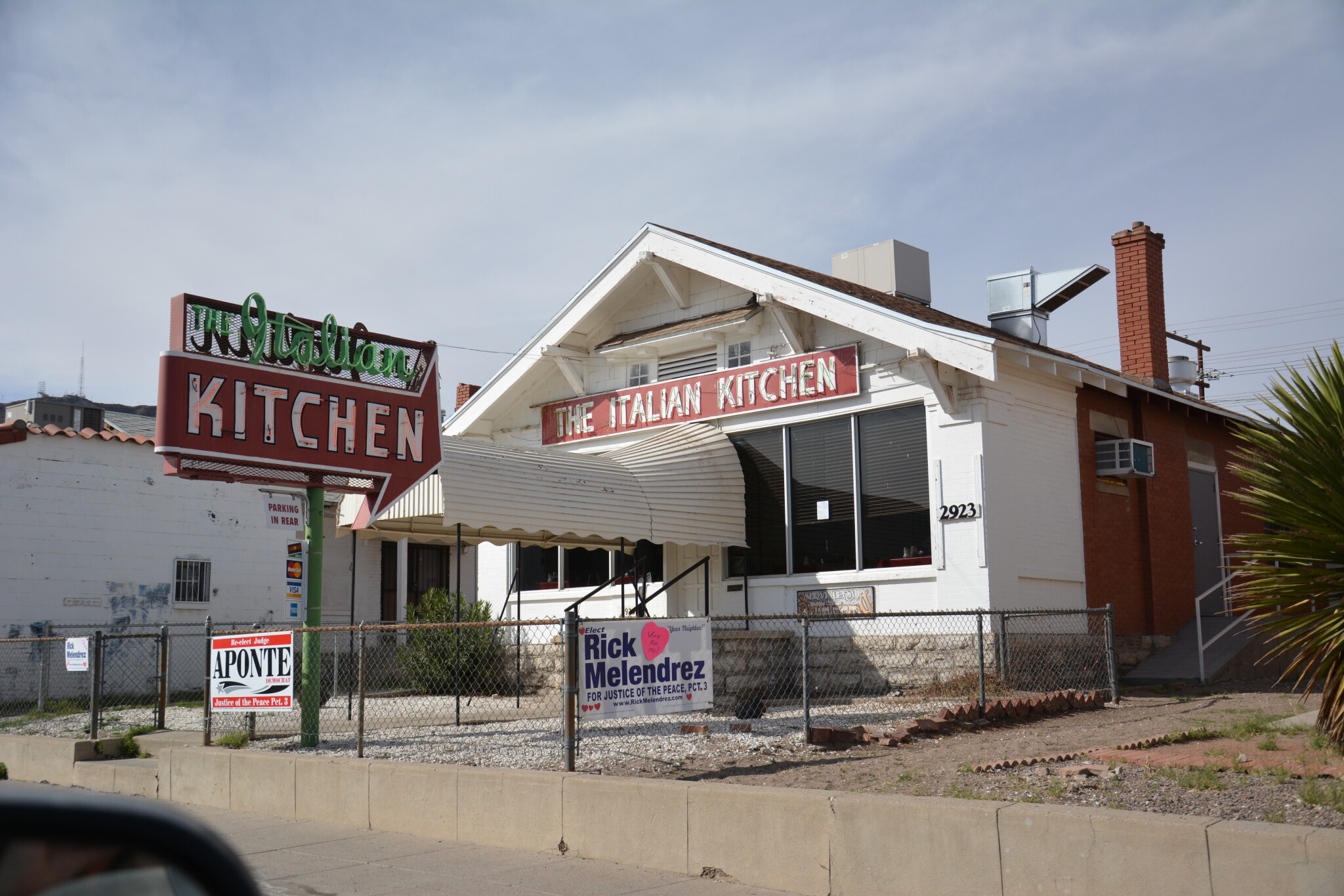 Italian Kitchen, El Paso, TX, circa 2015 DIGIE