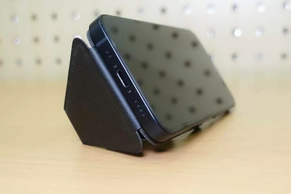 iPhone12miniにもマグネット式MOFTが最高！MagSafeに対応！