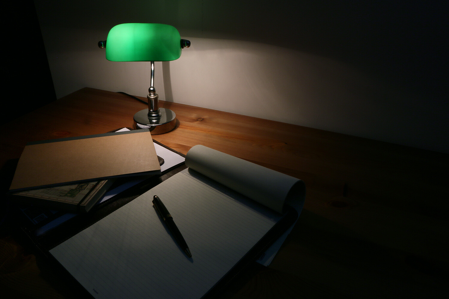 flash and continuous lighting