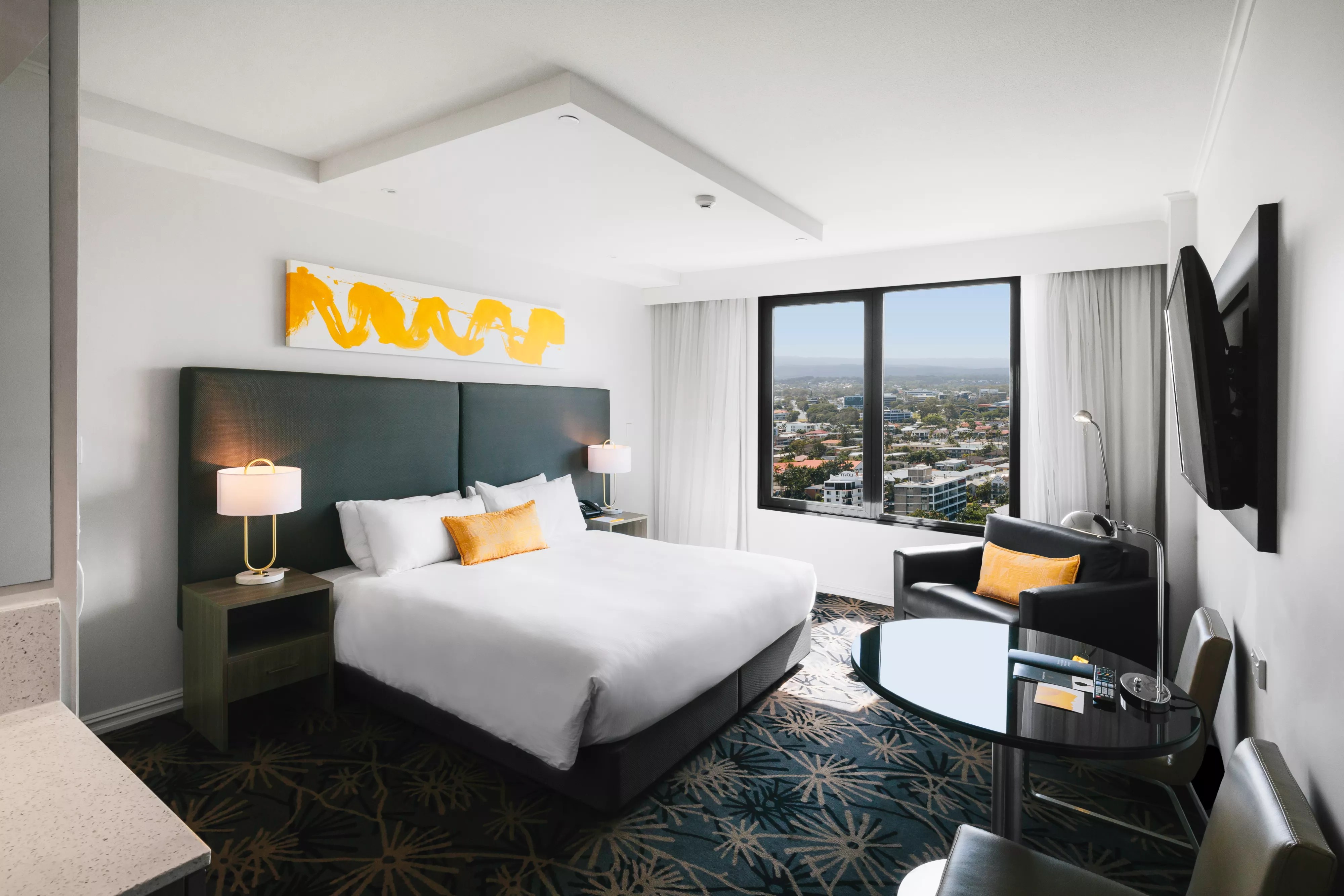 Rooms and Suites at voco Gold Coast Ocean View Hotel in Surfers Paradise