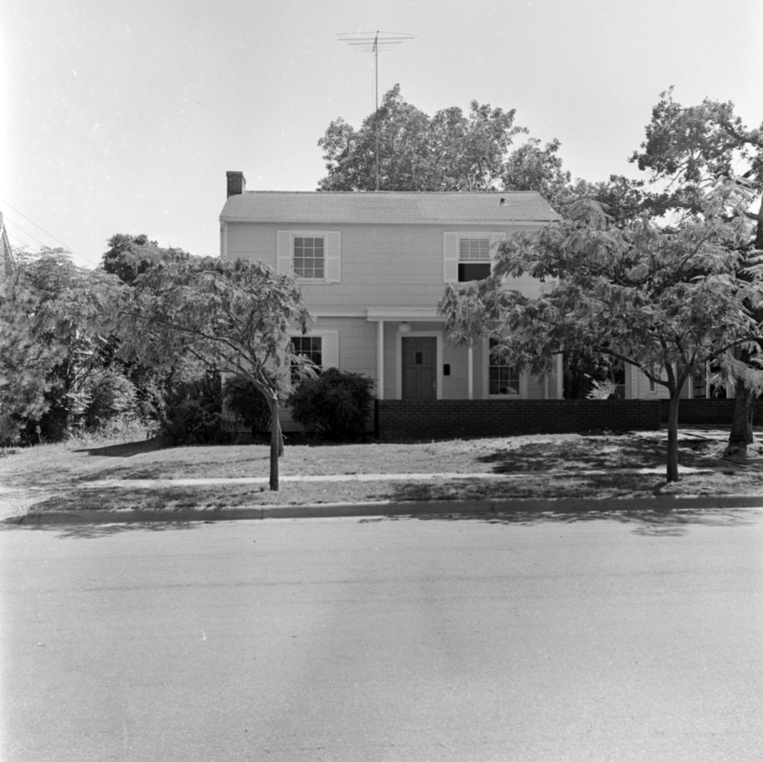 [A student center on Hickory Street 6] UNT Digital Library