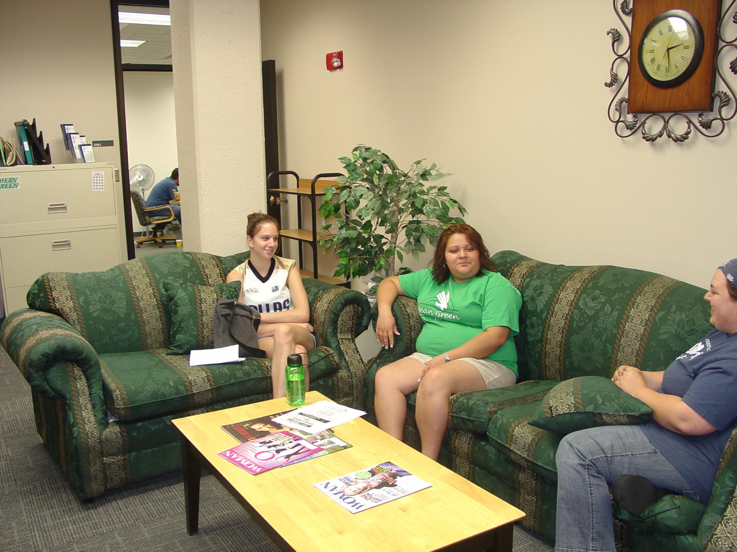 [Students on couches for Throwback Thursday, 2] UNT Digital Library